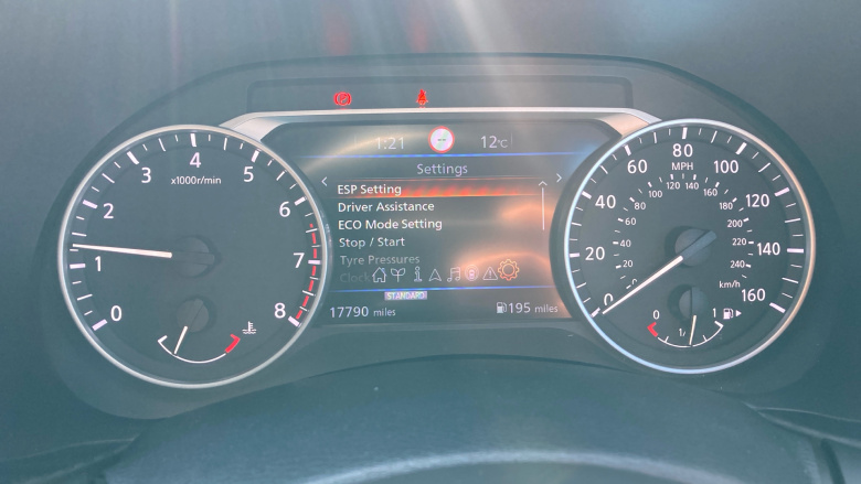 Nissan Juke 1.0 DiG-T 114 N-Connecta 5dr Petrol Hatchback